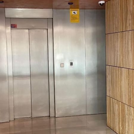 Nuevo-Luminoso Y Moderno. Parking Gratis!! Apartman Sevilla Kültér fotó