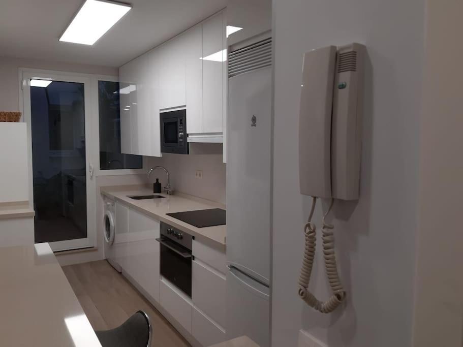 Nuevo-Luminoso Y Moderno. Parking Gratis!! Apartman Sevilla Kültér fotó