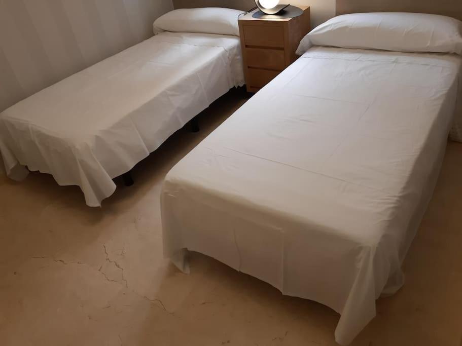 Nuevo-Luminoso Y Moderno. Parking Gratis!! Apartman Sevilla Kültér fotó